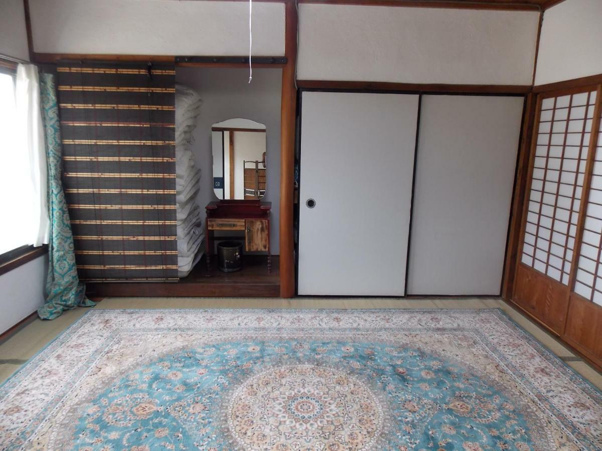 Guesthouse Yawara Окаяма Екстер'єр фото